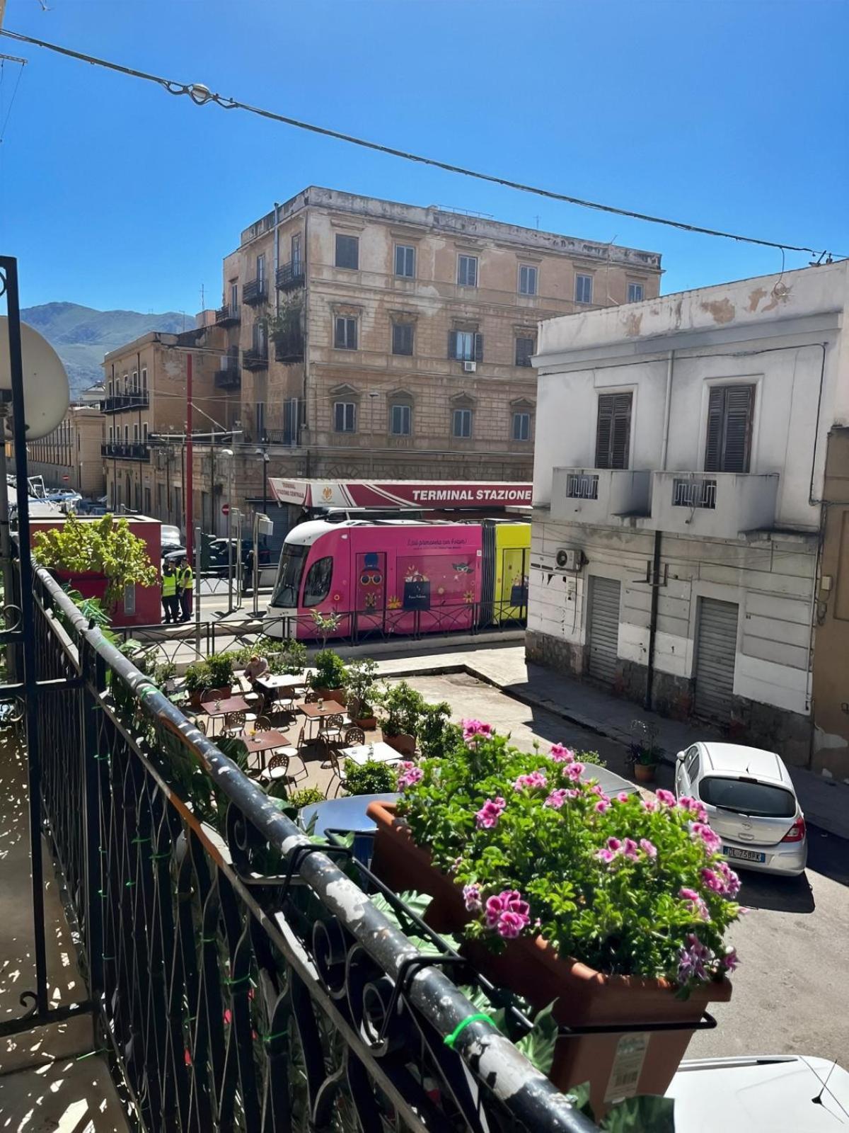 A Casa Di Pam Villa Palermo Exterior photo